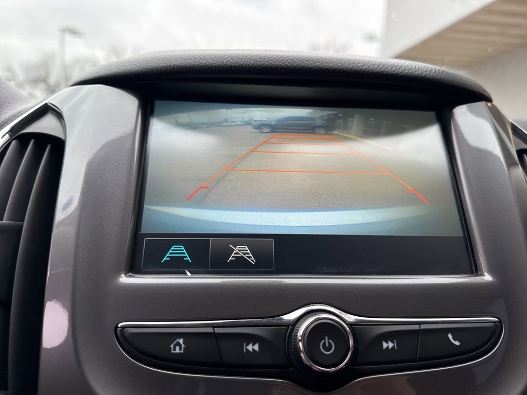 Used 2017 Chevrolet Cruze LT image 19