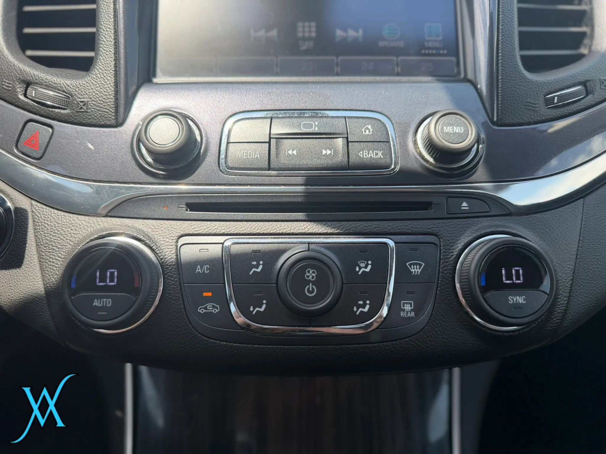 Used 2019 Chevrolet Impala Premier FWD image 28