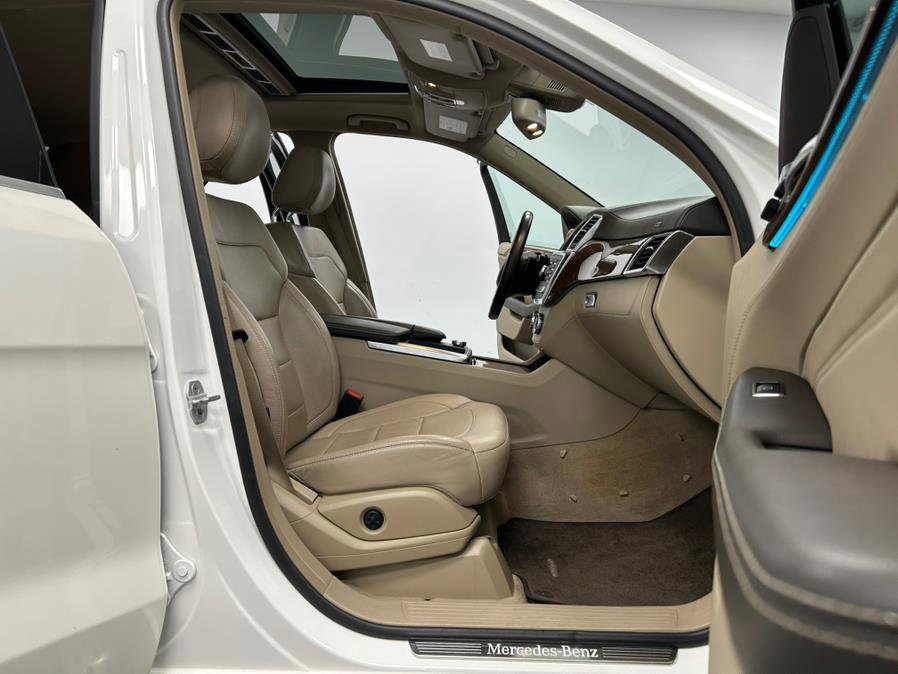 Used 2014 Mercedes-Benz ML 550 4MATIC image 35
