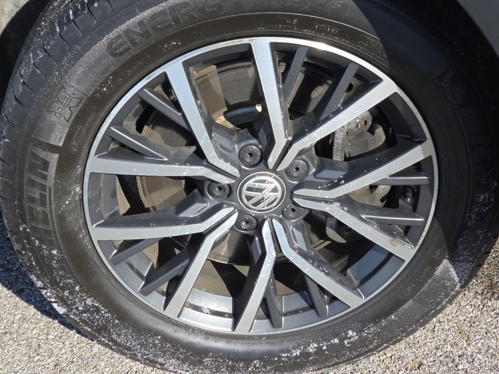 Used 2020 Volkswagen Tiguan SE image 8