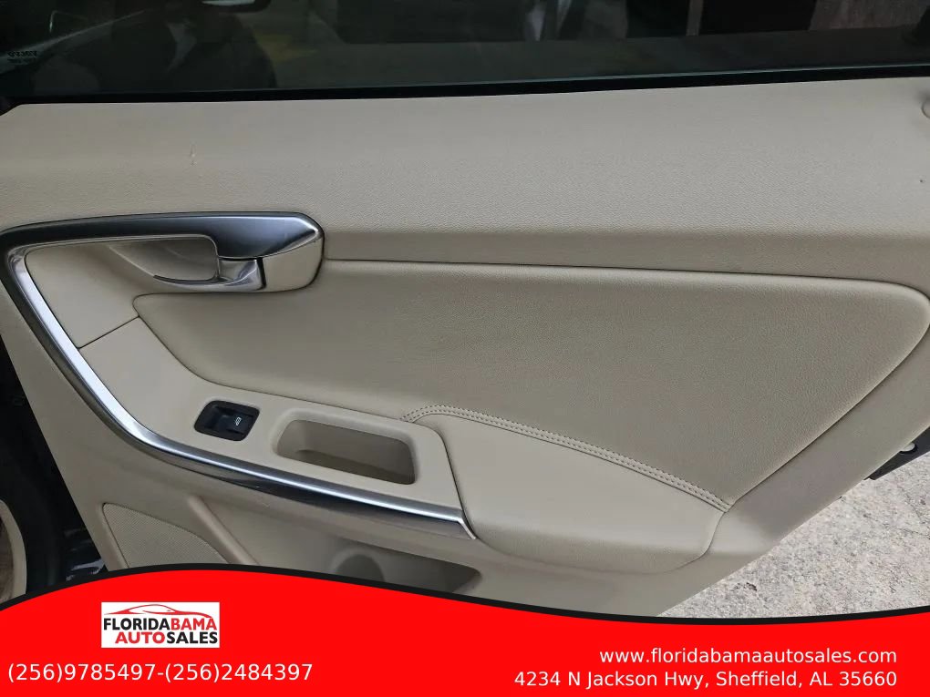 Used 2015 Volvo XC60 T5 Platinum FWD image 7