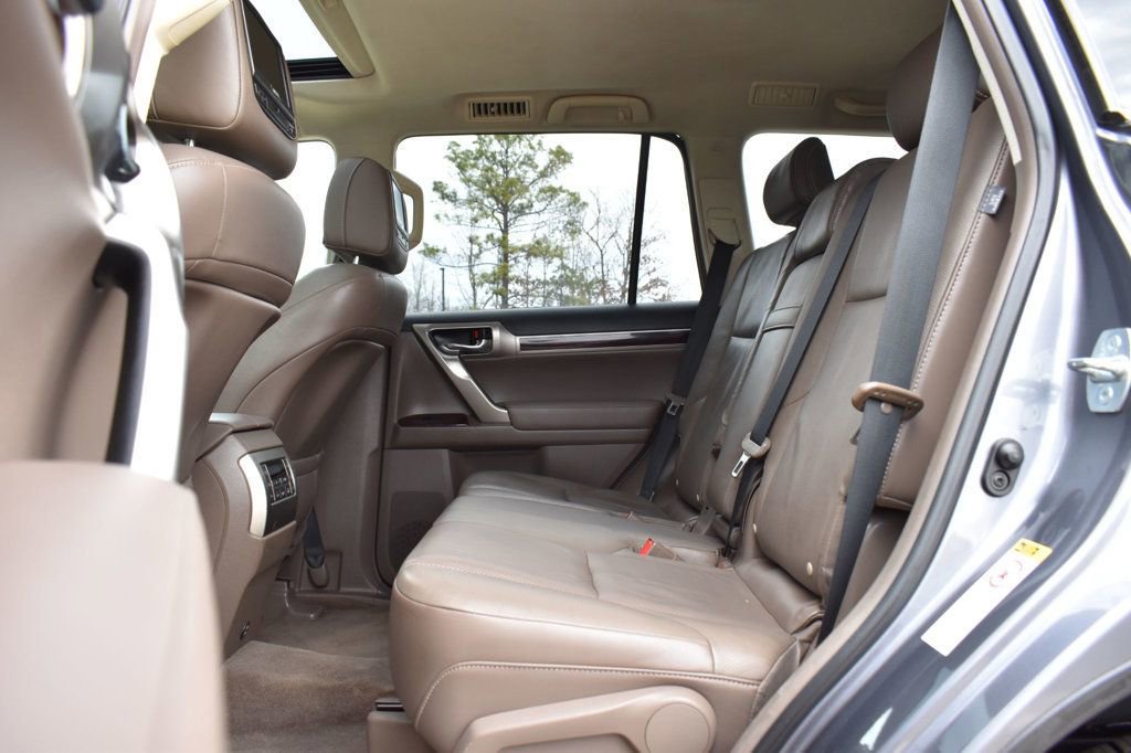 Used 2015 Lexus GX 460 w/ Premium Package image 23