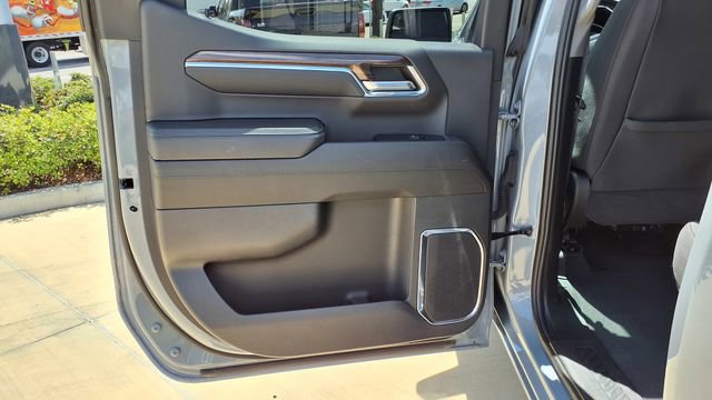 Used 2024 Chevrolet Silverado 1500 LT image 18