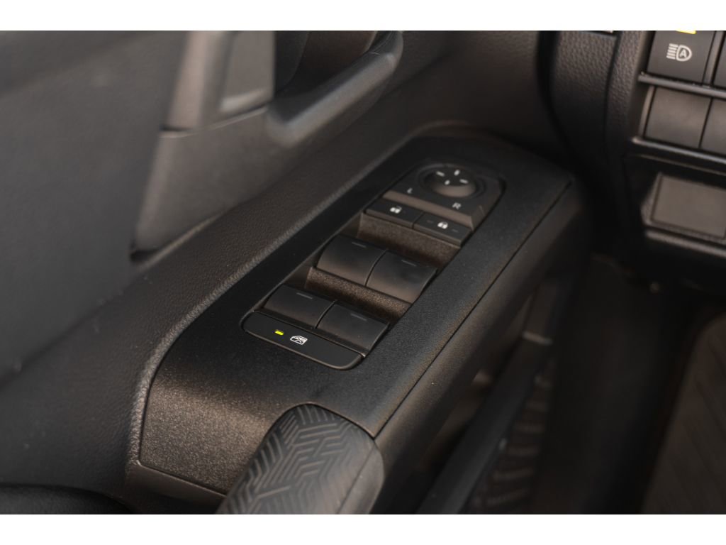 Used 2025 Toyota 4Runner SR5 AWD/4WD image 27