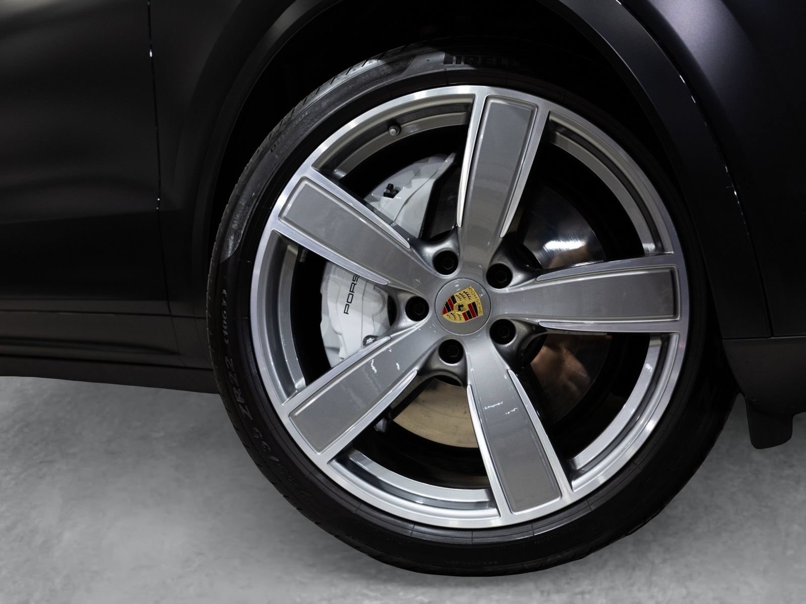 Used 2023 Porsche Cayenne Turbo AWD/4WD image 8