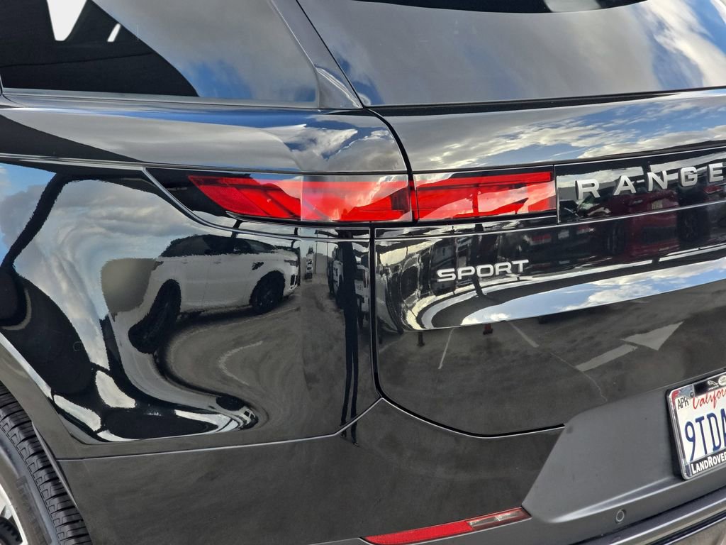 Certified 2025 Land Rover Range Rover Sport AWD/4WD image 36