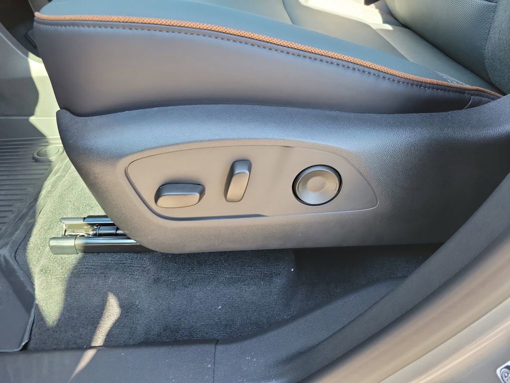 New 2026 GMC Acadia AT4 w/ LPO, Floor Liner Package image 14