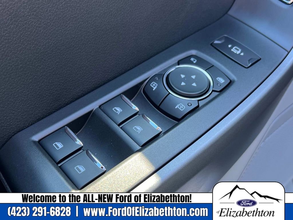 New 2026 Ford F350 4x4 Crew Cab Super Duty image 21