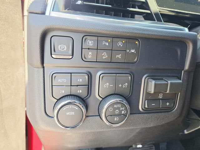 New 2026 Chevrolet Suburban RST w/ Comfort Package AWD/4WD image 29