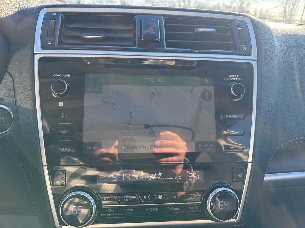 Used 2018 Subaru Outback 3.6R Limited image 12