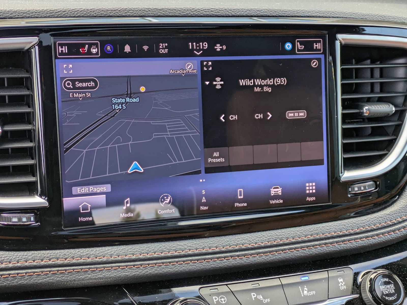 Used 2024 Chrysler Pacifica Pinnacle image 27