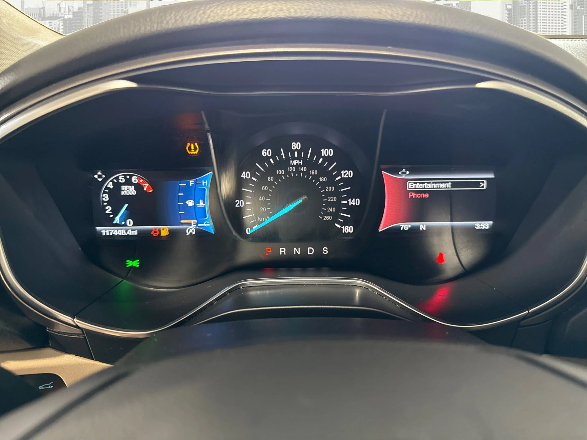 Used 2017 Ford Fusion SE w/ Fusion SE Technology Package image 16