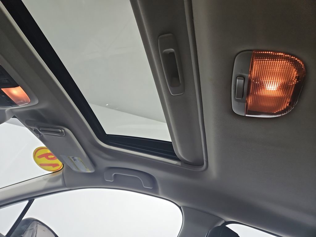 Used 2019 Subaru Impreza 2.0i Limited image 21