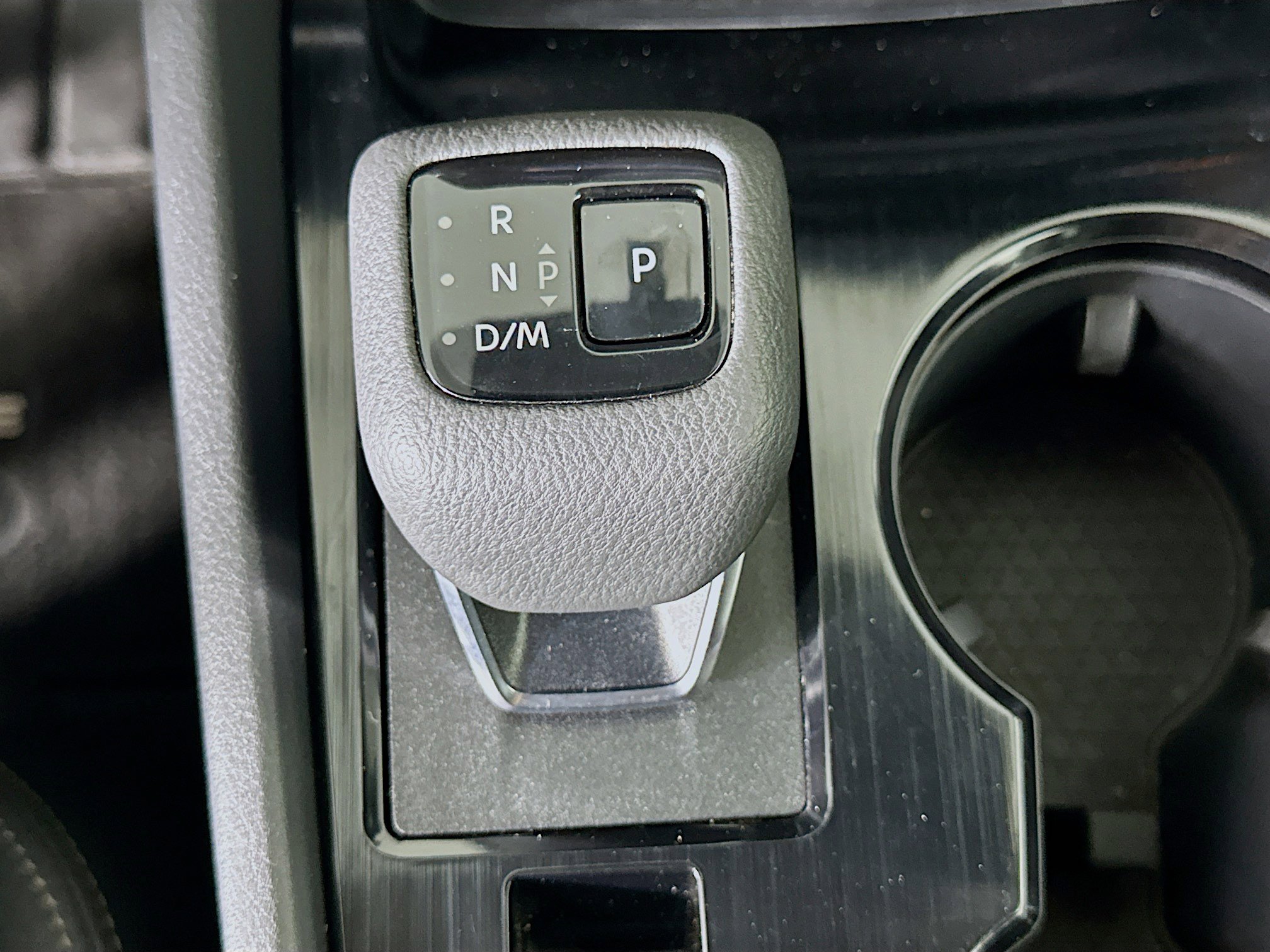 Used 2025 Nissan Rogue SV FWD image 24