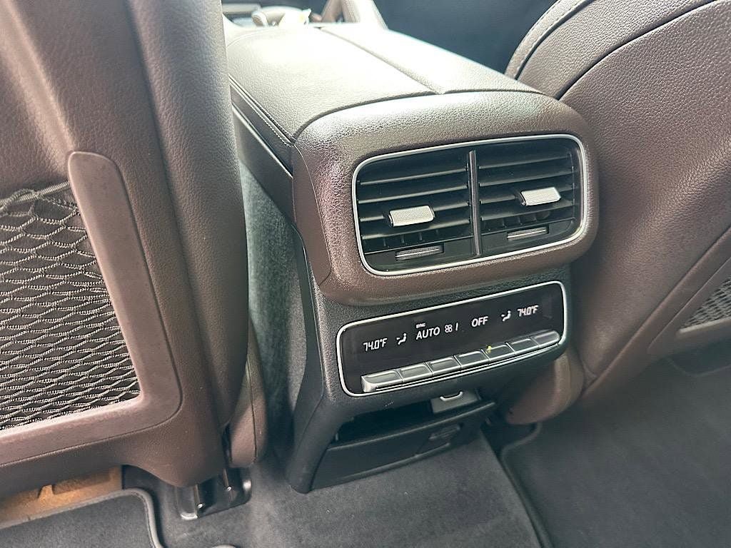 Used 2023 Mercedes-Benz GLS 450 4MATIC image 21