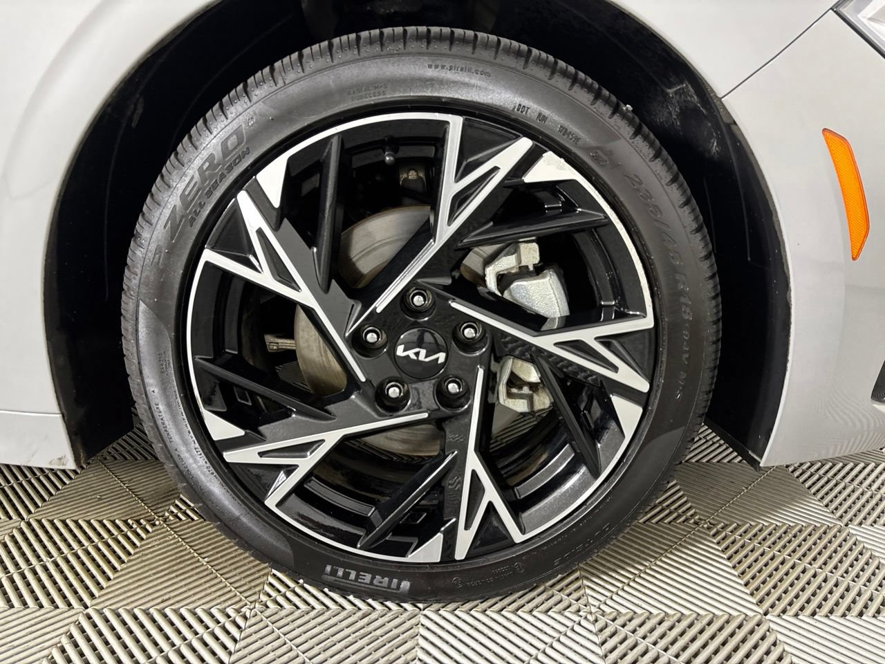 Used 2025 Kia K5 GT-Line FWD image 37
