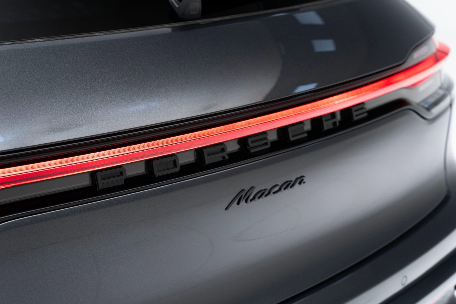 New 2025 Porsche Macan image 13