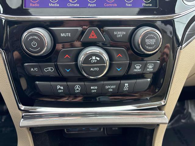 Used 2019 Jeep Grand Cherokee Limited image 28