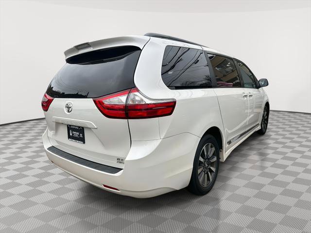 Used 2019 Toyota Sienna XLE video 2