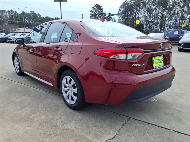 Used 2024 Toyota Corolla LE FWD image 4