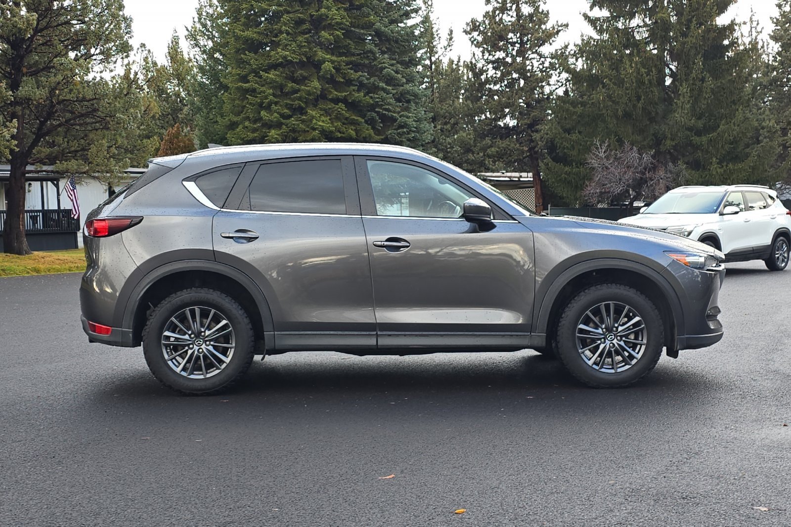 Used 2019 MAZDA CX-5 Touring image 3
