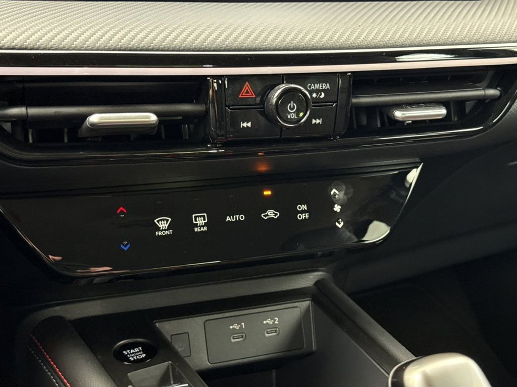 New 2025 Nissan Kicks SR FWD image 19