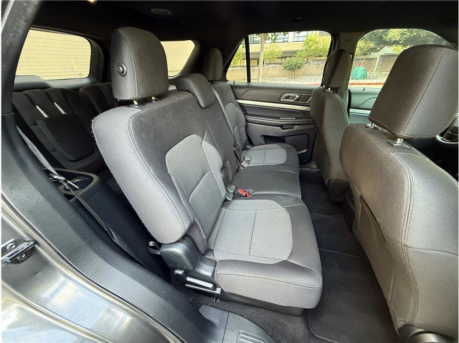 Used 2019 Ford Explorer XLT w/ Equipment Group 201A FWD image 20