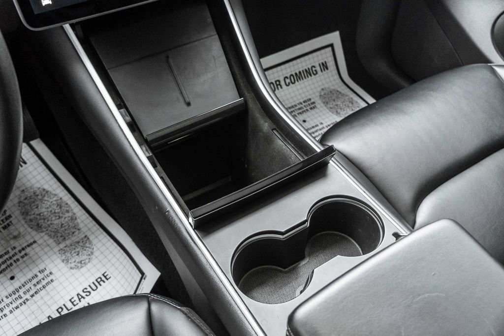 Used 2020 Tesla Model Y Long Range image 20