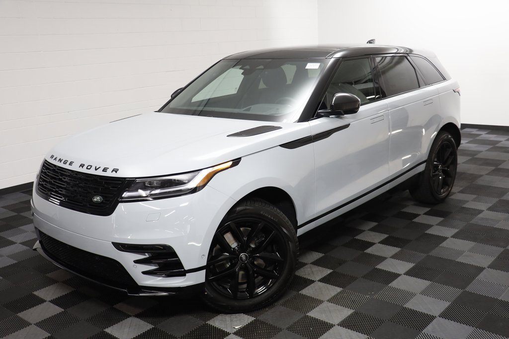 New 2026 Land Rover Range Rover Velar Dynamic SE image 2