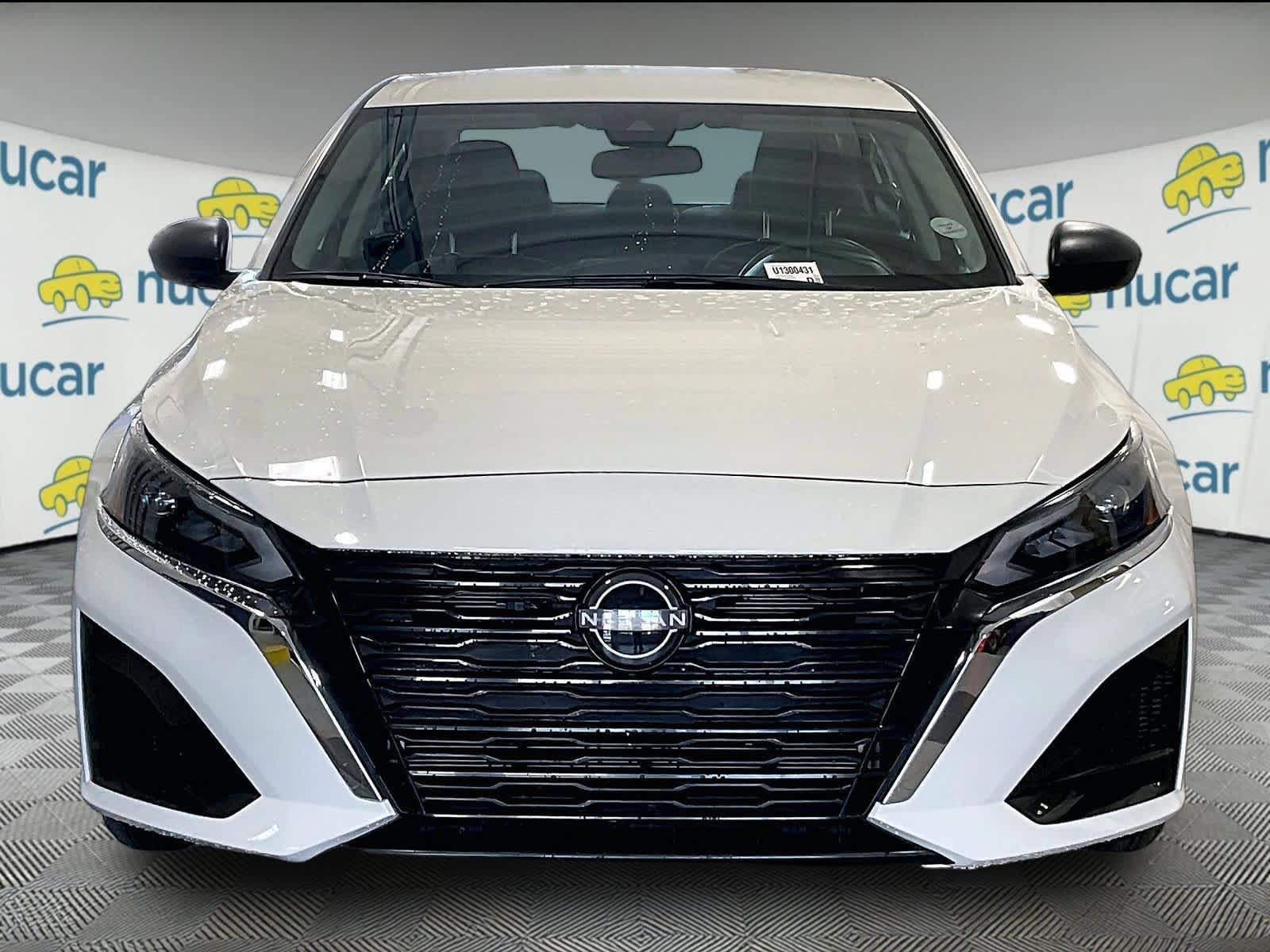Certified 2025 Nissan Altima 2.5 SV FWD image 2