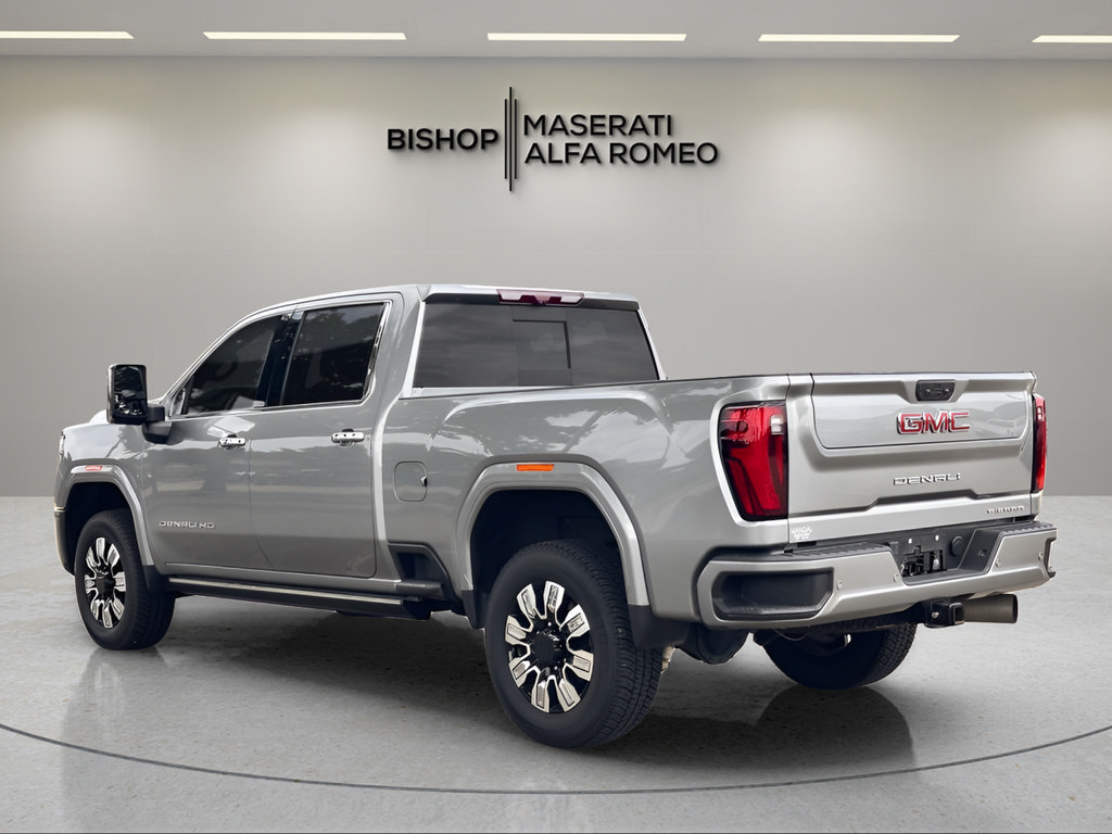 Used 2024 GMC Sierra 3500 Denali w/ Denali Reserve Package AWD/4WD image 4