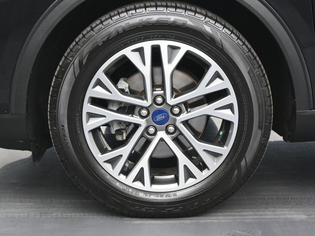 Used 2020 Ford Escape SEL image 30