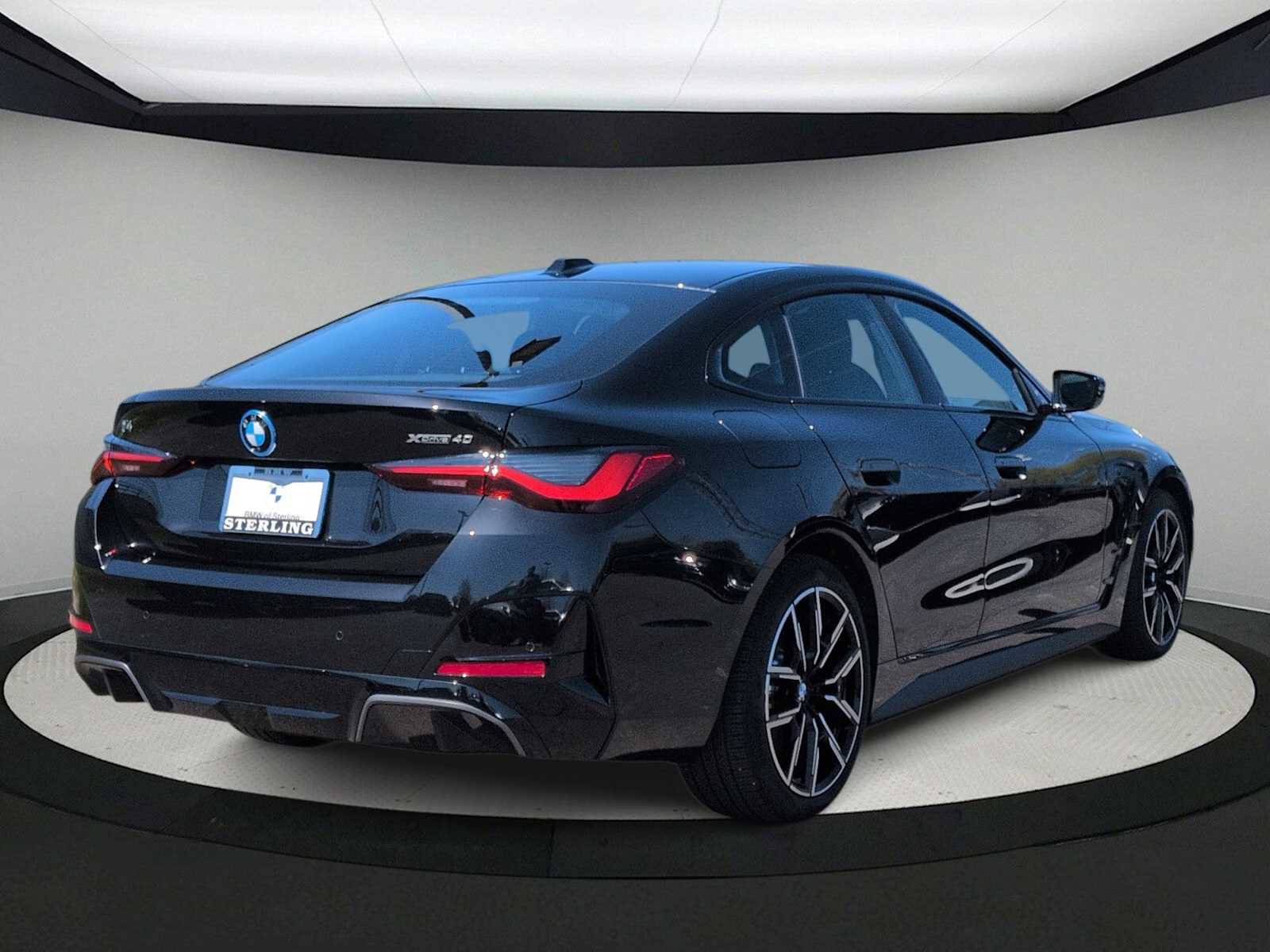 Used 2025 BMW i4 xDrive40i w/ M Sport Package image 8