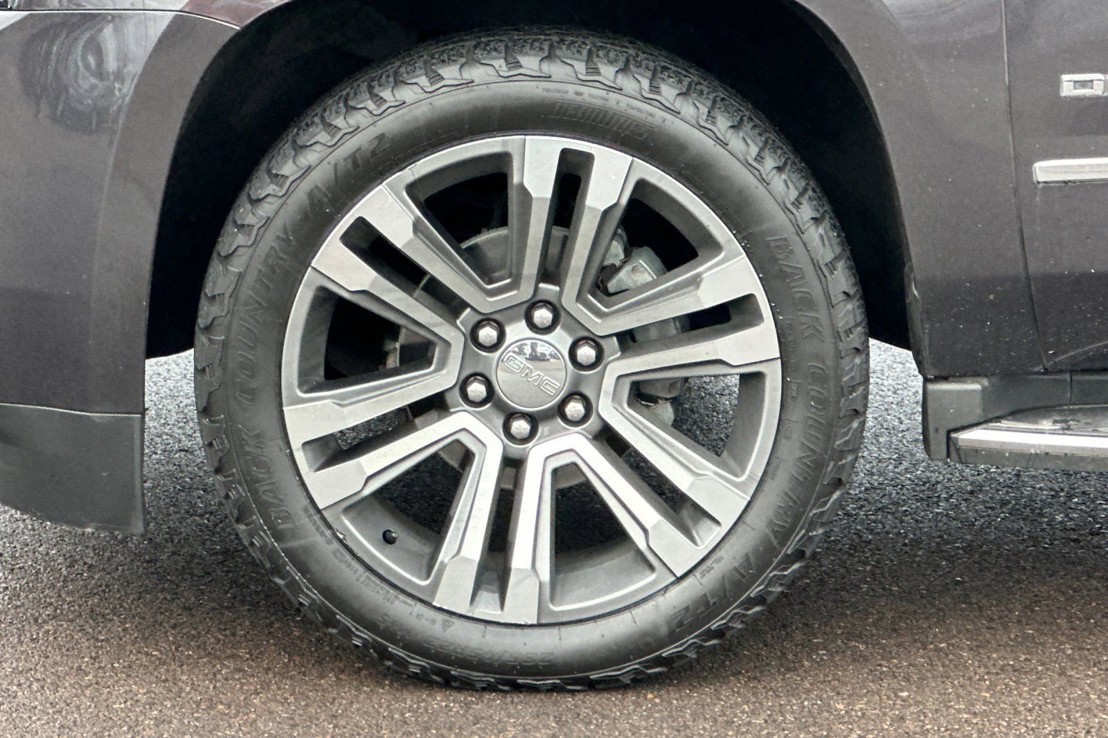 Used 2018 GMC Yukon Denali w/ Open Road Package image 26