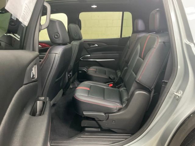 Used 2024 Chevrolet Traverse RS w/ LPO, Floor Liner Package image 6