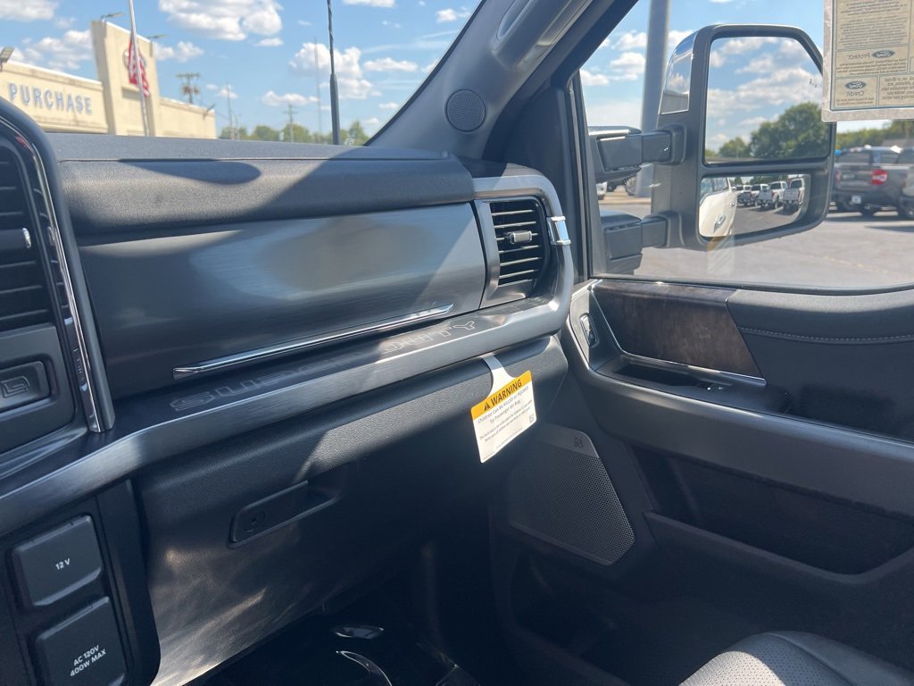 New 2026 Ford F250 Lariat w/ Lariat Ultimate Package image 43