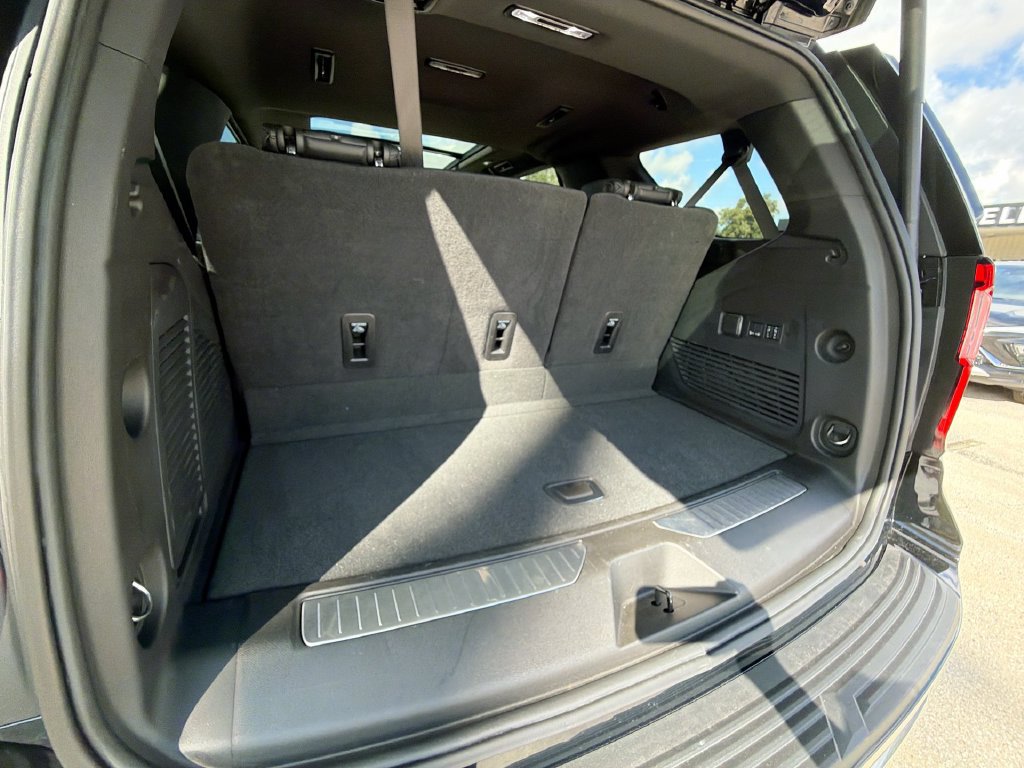 Used 2025 GMC Yukon Denali w/ Sun & Power Step Package AWD/4WD image 30