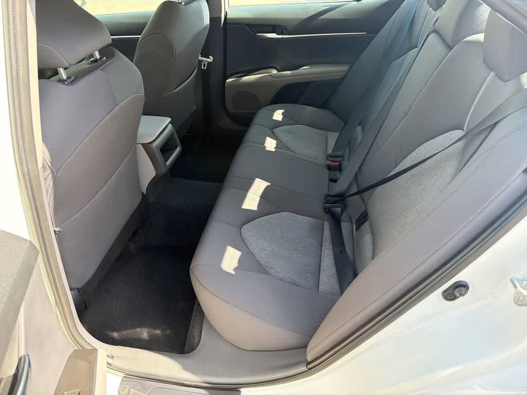 Used 2024 Toyota Camry LE AWD/4WD image 17