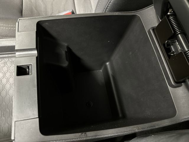 Used 2023 Nissan Frontier SV w/ Midnight Edition Package image 33