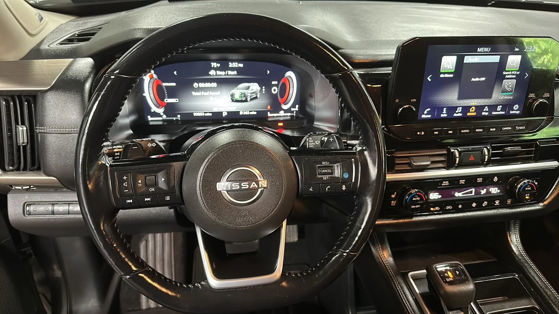 Used 2022 Nissan Pathfinder Platinum w/ Cargo Package image 24