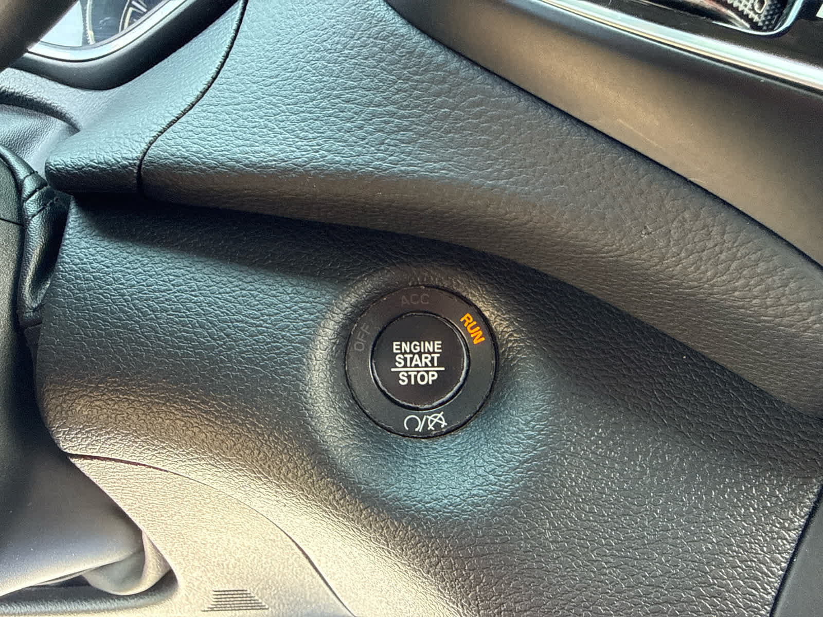 Used 2020 Jeep Cherokee Limited AWD/4WD image 19