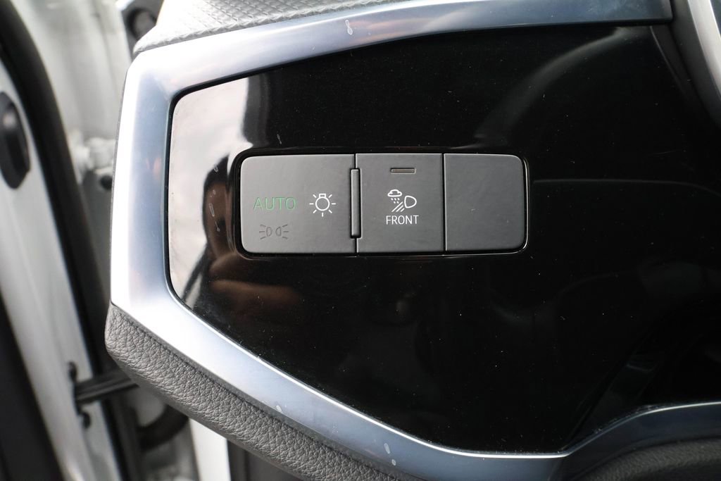 Used 2020 Audi Q3 2.0T Premium Plus AWD/4WD image 15