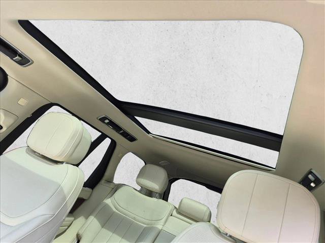 Certified 2024 Land Rover Range Rover SE AWD/4WD image 16