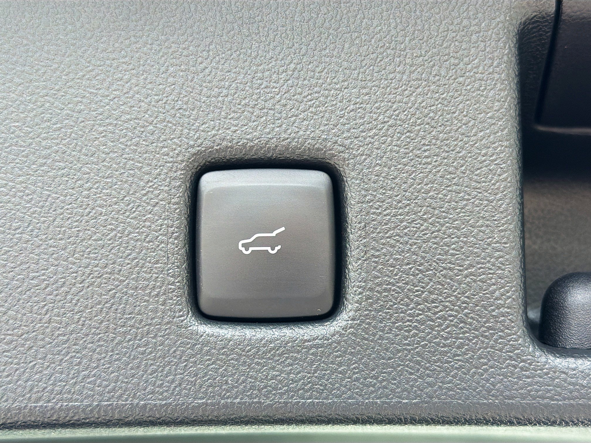 Used 2024 Ford Escape Active AWD/4WD image 12