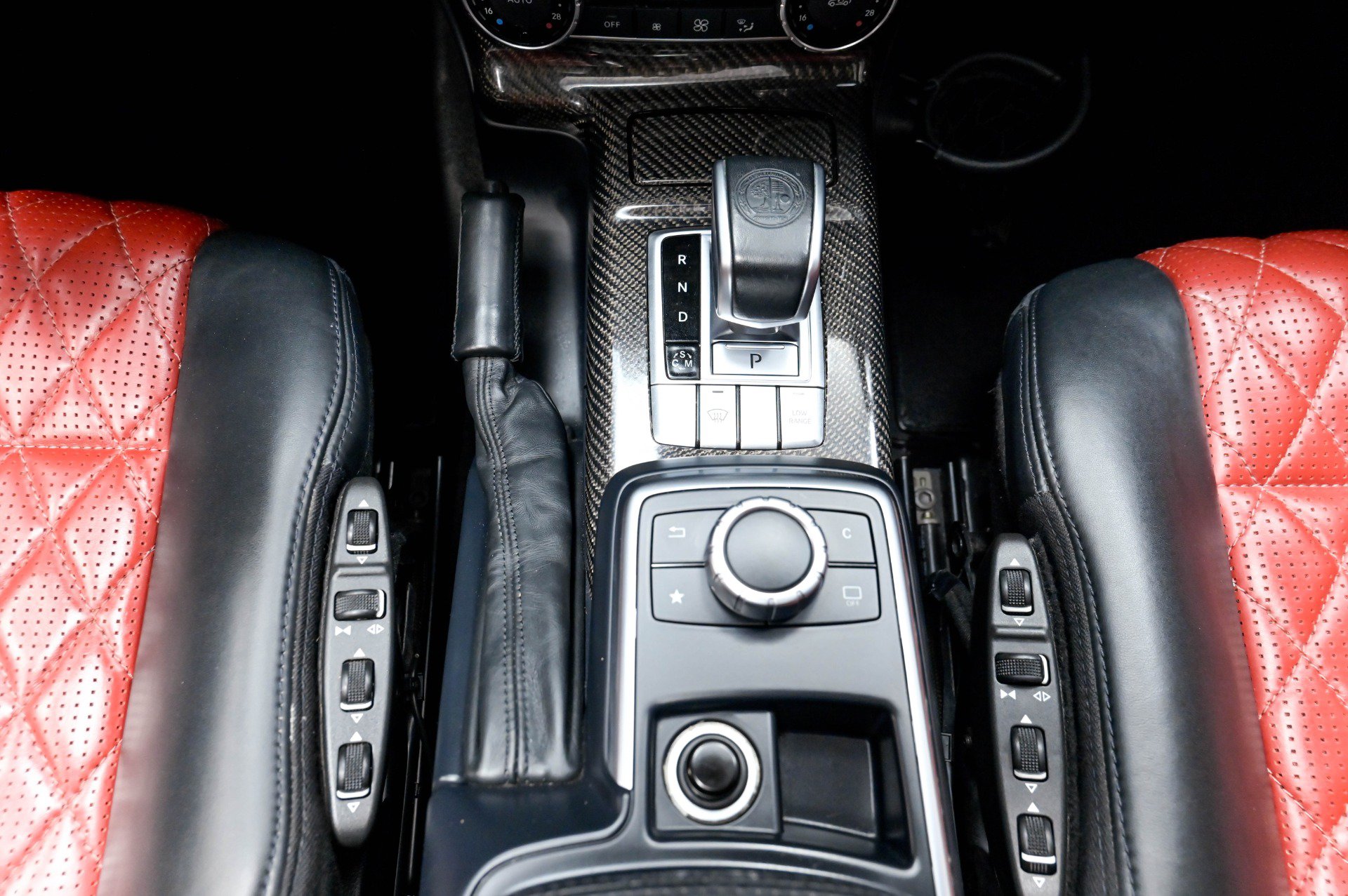 Used 2017 Mercedes-Benz G 63 AMG 4MATIC image 35
