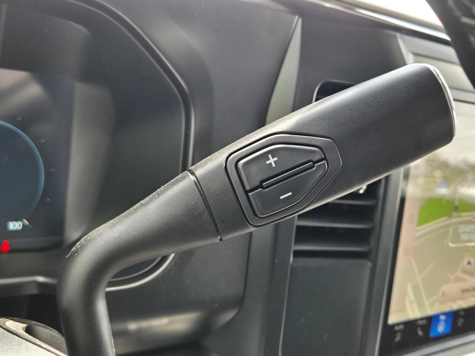 New 2026 Ford F250 4x4 Crew Cab Super Duty image 17