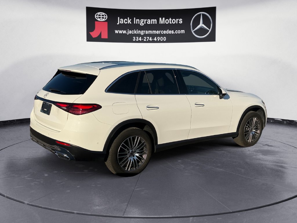 Certified 2025 Mercedes-Benz GLC 300 image 5