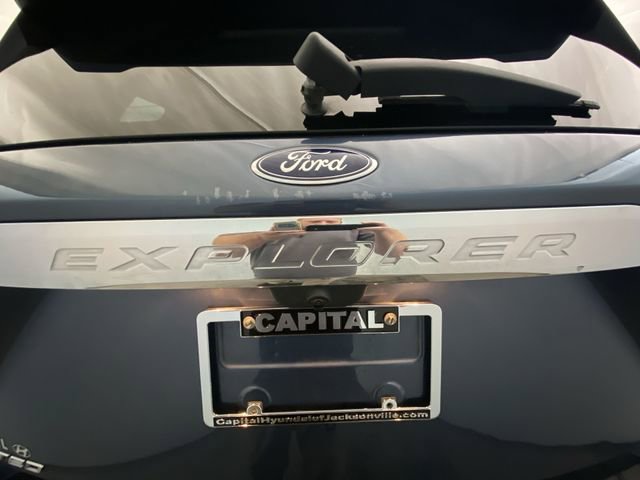 Used 2020 Ford Explorer Limited RWD image 23