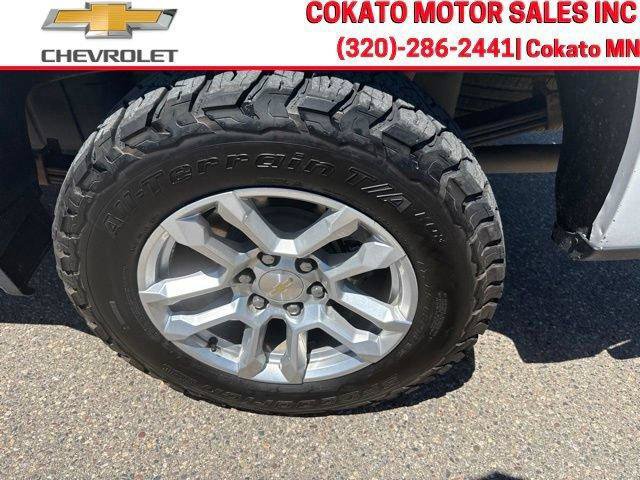 Used 2023 Chevrolet Silverado 1500 LT w/ Z71 Off-Road Package AWD/4WD image 9