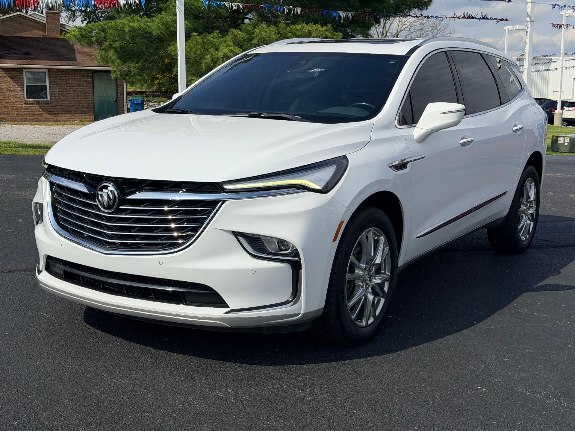 Used 2023 Buick Enclave Essence w/ Experience Buick Package